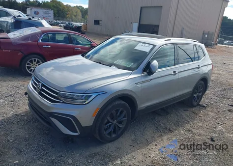 2022 Volkswagen Tiguan 2.0T Se из США, поврежденный, VIN 3VV2B7AX2NM176464